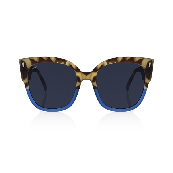 Tiwi-Biela-bicolor-tortoise-blue-front