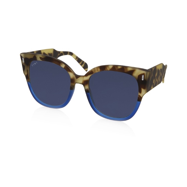 Tiwi-Biela-bicolor-tortoise-blue