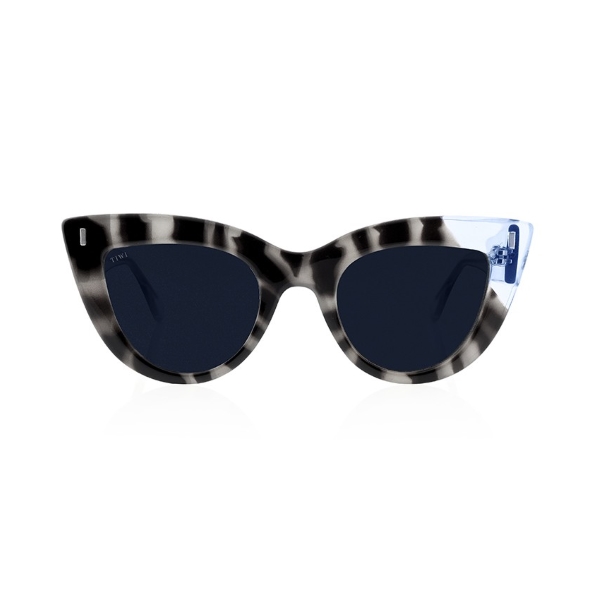 Tiwi-Yunon-white-tortoise-blue-front