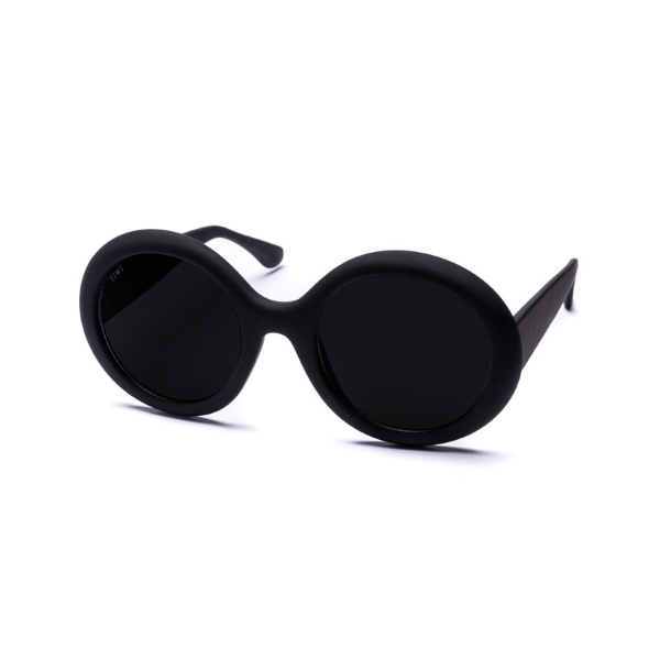 Tiwi-Lissa-total-black