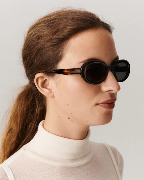 GigiStudios-Anja-6971-2-havana-woman-1